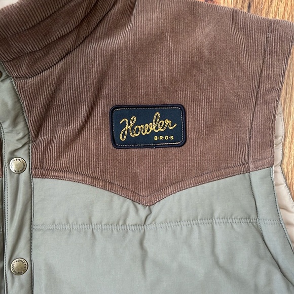 Howler Brothers Vest - Picture 4 of 14